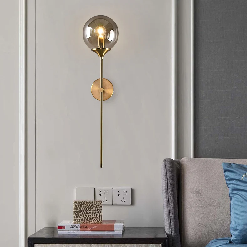 Applique murale métallique dorée avec boule en verre, gris fumé ou transparent - Image 4
