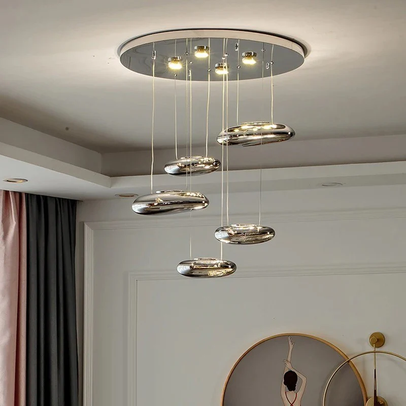 Lustre suspendu en forme de nuages métaliques - Image 8