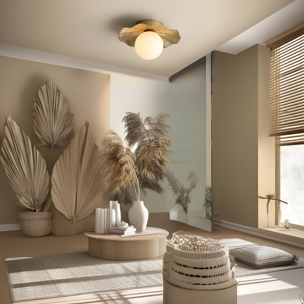 Plafonnier en cuivre martelé et boule de verre dépoli - Image 3